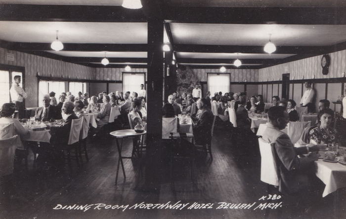 Northway Hotel (Northway Inn) - Old Postcard